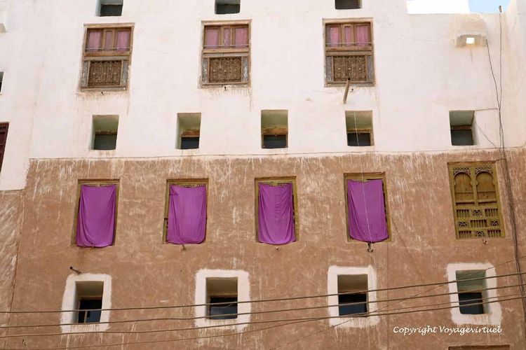 Rideaux violets
Mots-clés: Shibam-Hadramaout