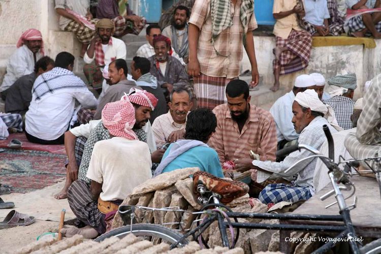 Joueurs de domino
Mots-clés: Shibam-Hadramaout