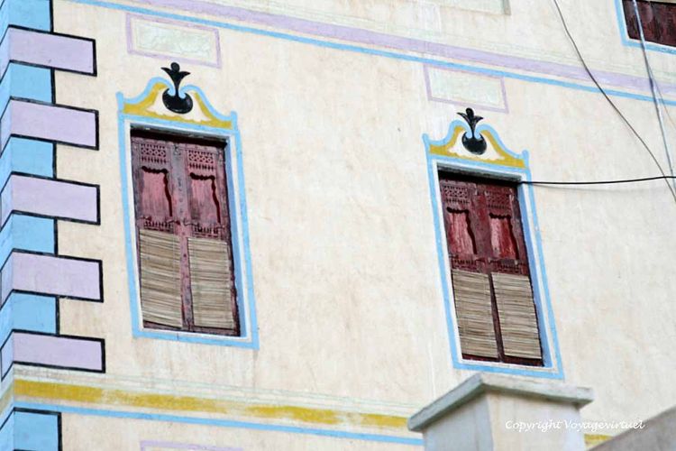 Pastels géométriques
Mots-clés: Sif wadi-Doan fenêtre