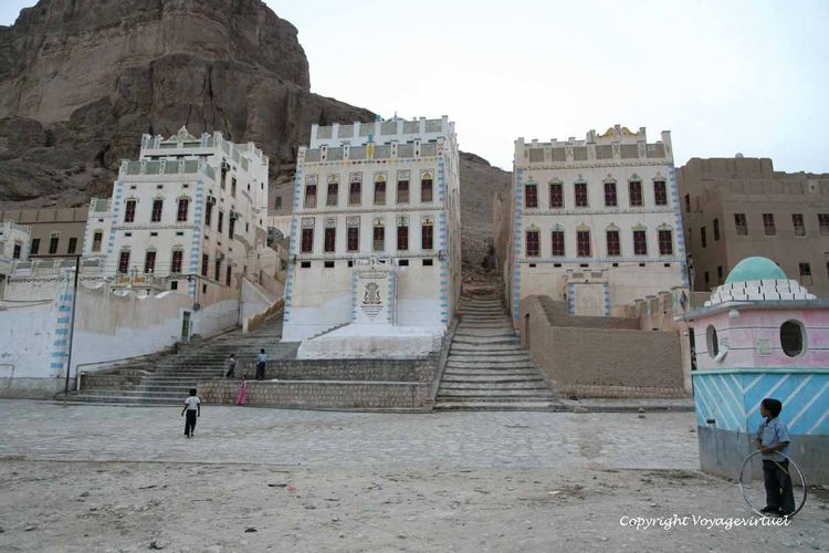 Escaliers monumentaux
Mots-clés: Sif wadi-Doan