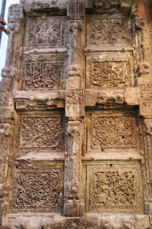 Porte de la mosquée al-Ashrafiya
Mots-clés: Taez Taiz mosquée al-Ashrafiya