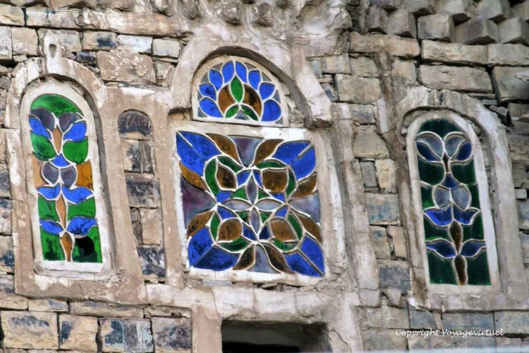 Superbes couleurs des vitraux
Mots-clés: Thula vitraux