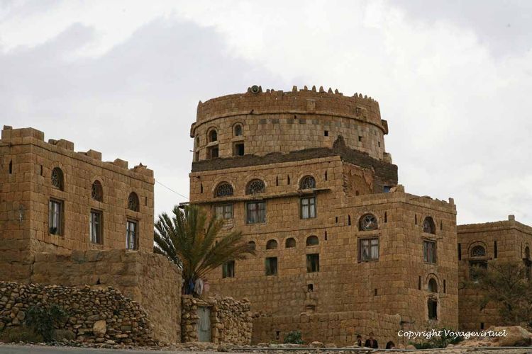 Maison-tour
Mots-clés: Thula