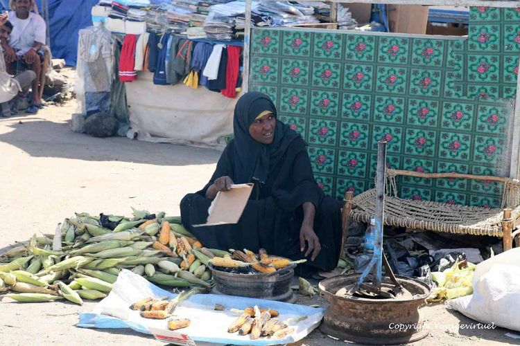 Scène de marché, remarquez le visage découvert
Mots-clés: Tihama marché femme