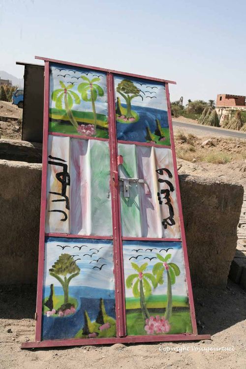 Porte aux dessins naifs
Mots-clés: Tihama