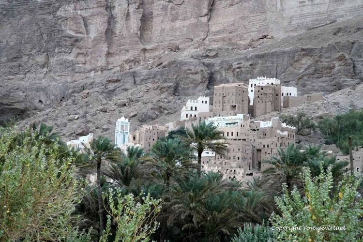 Entre falaise et oasis
Mots-clés: wadi-Doan