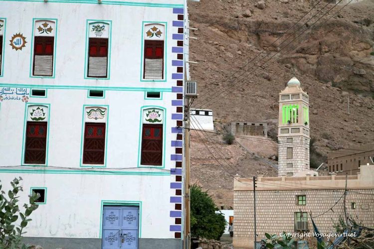 Minaret à la lumière verte
Mots-clés: wadi-Doan minaret