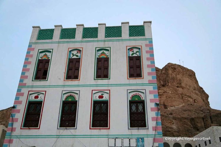 La maison aux fleurs et cerises
Mots-clés: wadi-Doan