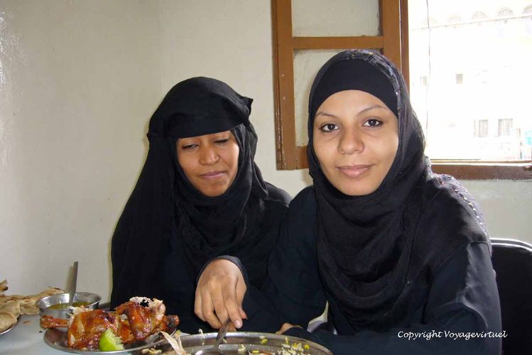 Un début de liberté à Sanaa
Mots-clés: Sanaa liberté