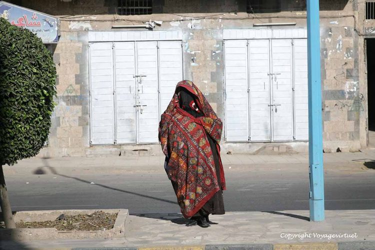 Dans une rue de Sana'a
Mots-clés: Sana'a Sanaa