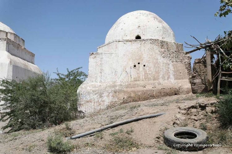 Le mausolée à côté de la première mosquée visitée
Mots-clés: Zebid Zabid