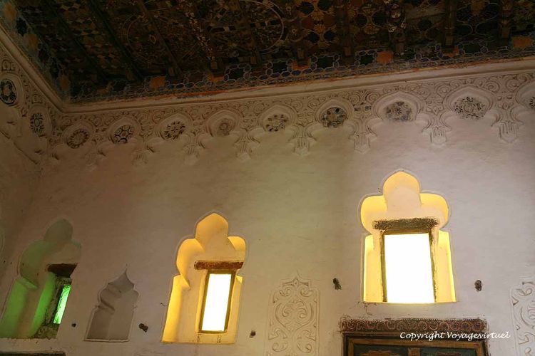 Fenêtres hautes dans le mafraj
Mots-clés: Zebid Zabid palais
